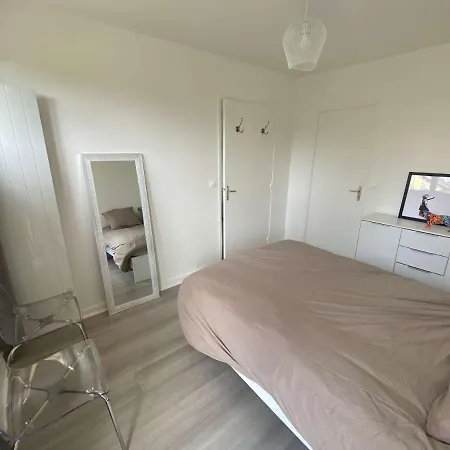 #Casafouilloy Appartement De Plein Pied Avec Grande Terrasse Exterior photo